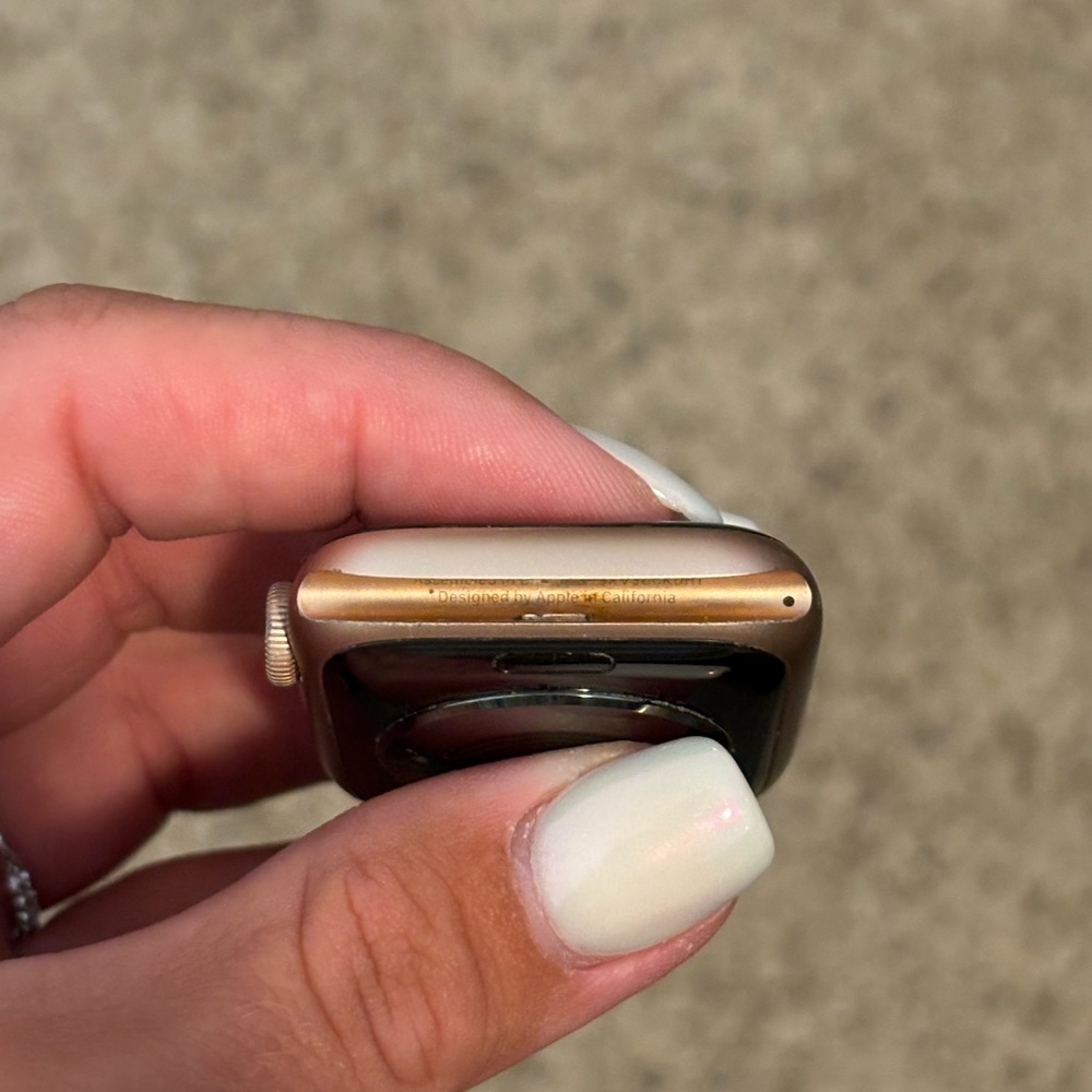 Apple Watch Series 4 - Picture 7 of 8